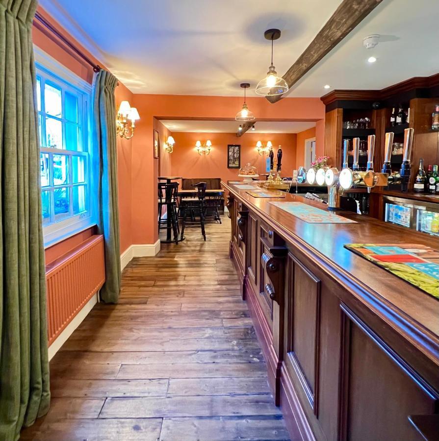 The Kings Head Hotel Dorking Eksteriør billede